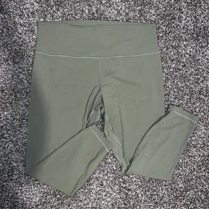 Lululemon leggings 16